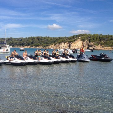 Randonnée en Jet Ski à Bormes-les-Mimosas — jet-ski à Bormes-les-Mimosas