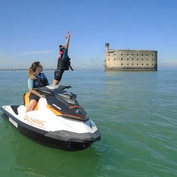 Randonnée en Jet Ski à La Tremblade - L'Ile d'Oléron — jet-ski à Île d'Oléron