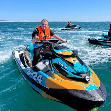 Randonnée en Jet Ski à Saint-Germain-sur-Ay — jet-ski à Saint-Germain-sur-Ay